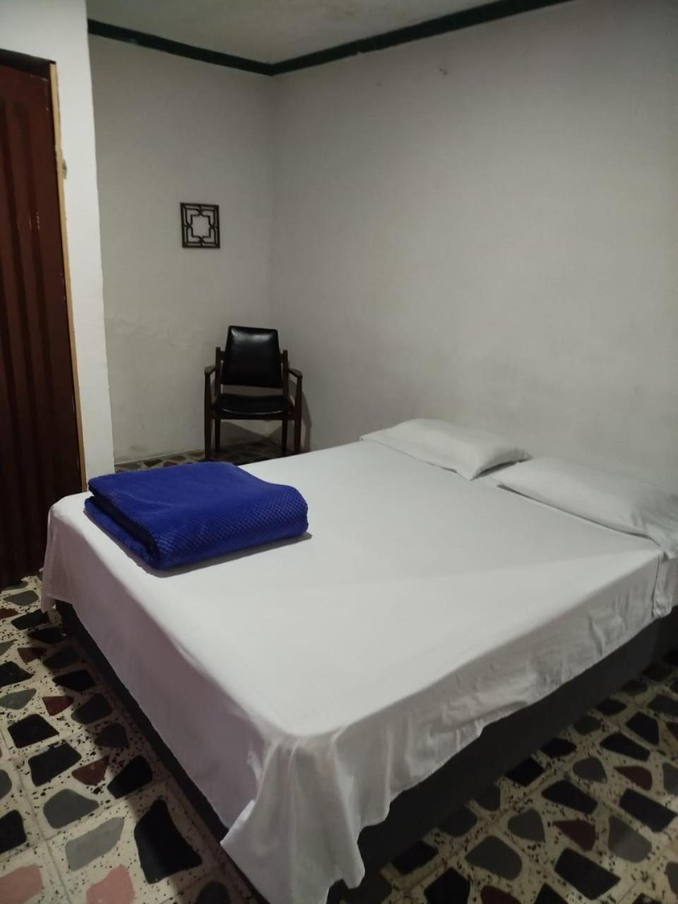 Hostal La 18 Pereira Extérieur photo